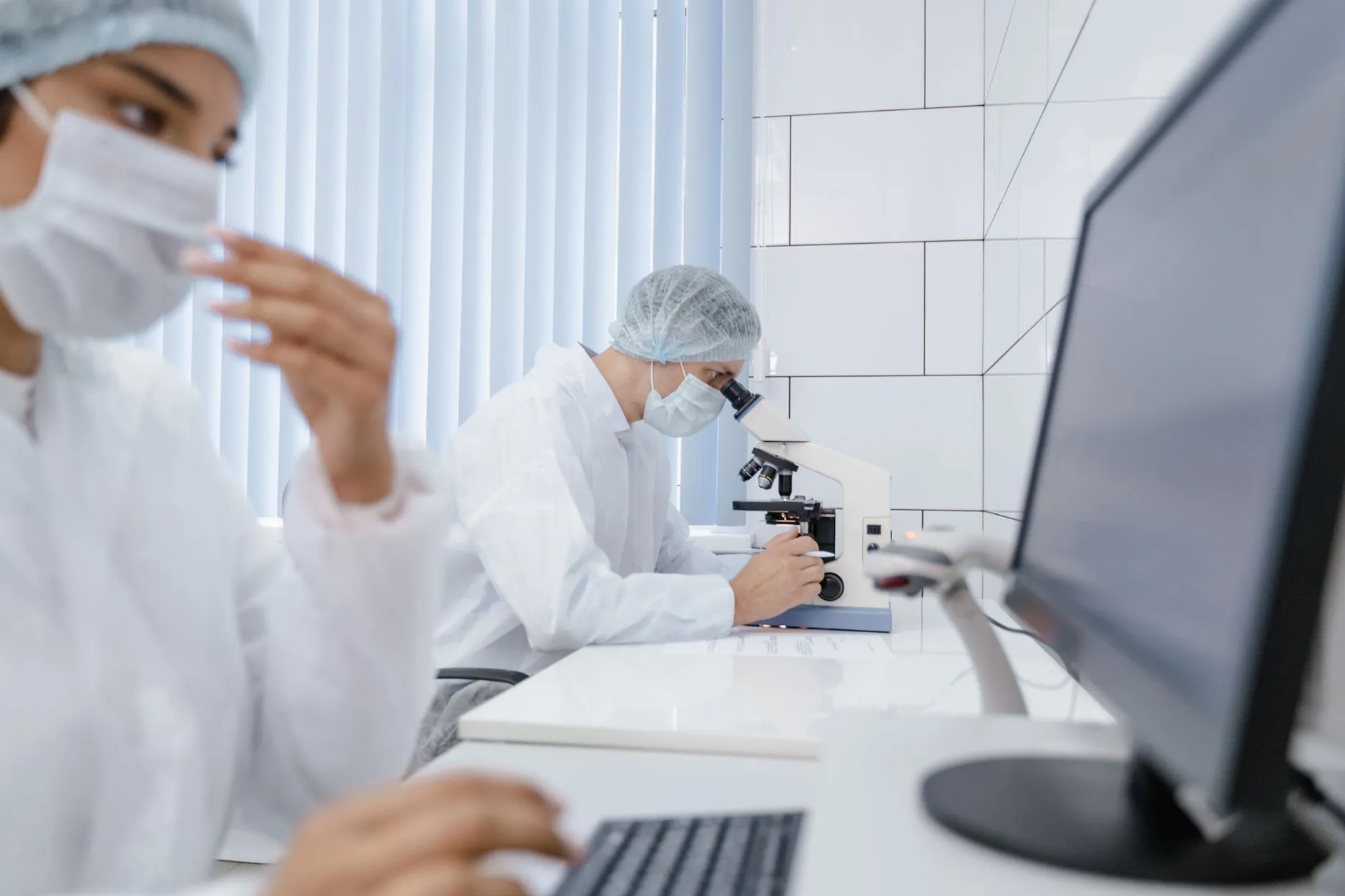 基于工业物联网的预测性维护在工厂降本增效中的实践路径